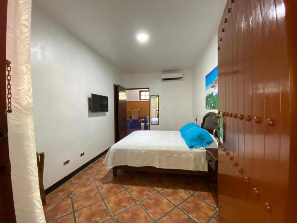Hotel Playa Westfalia Puerto Limon Bagian luar foto