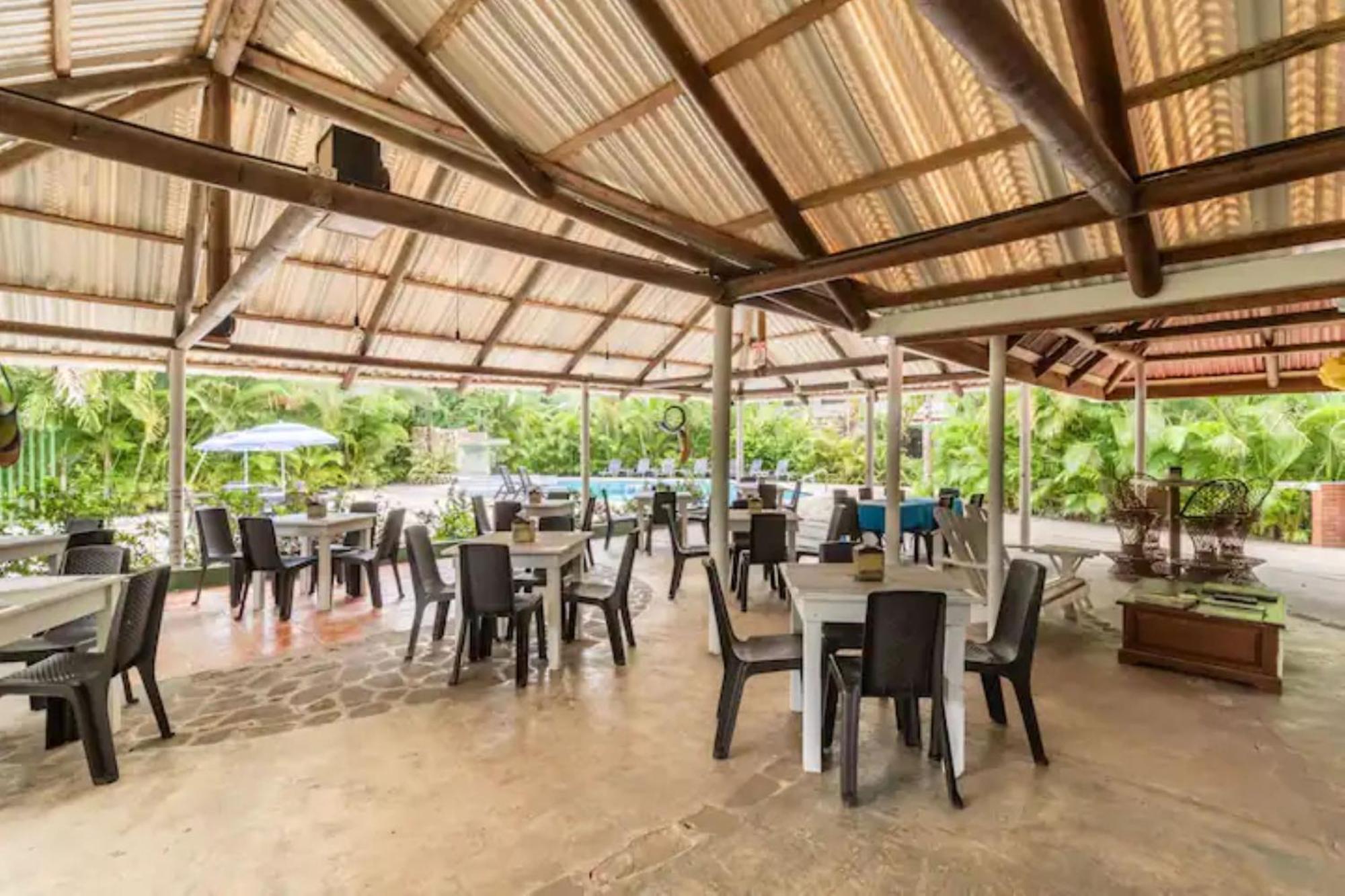 Hotel Playa Westfalia Puerto Limon Bagian luar foto